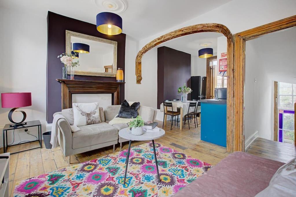 Appartamento Stylish Townhouse, Perfect For Large Groups, Convenient Public Transport Links, Close To Tower Bridge And Liverpool Street *