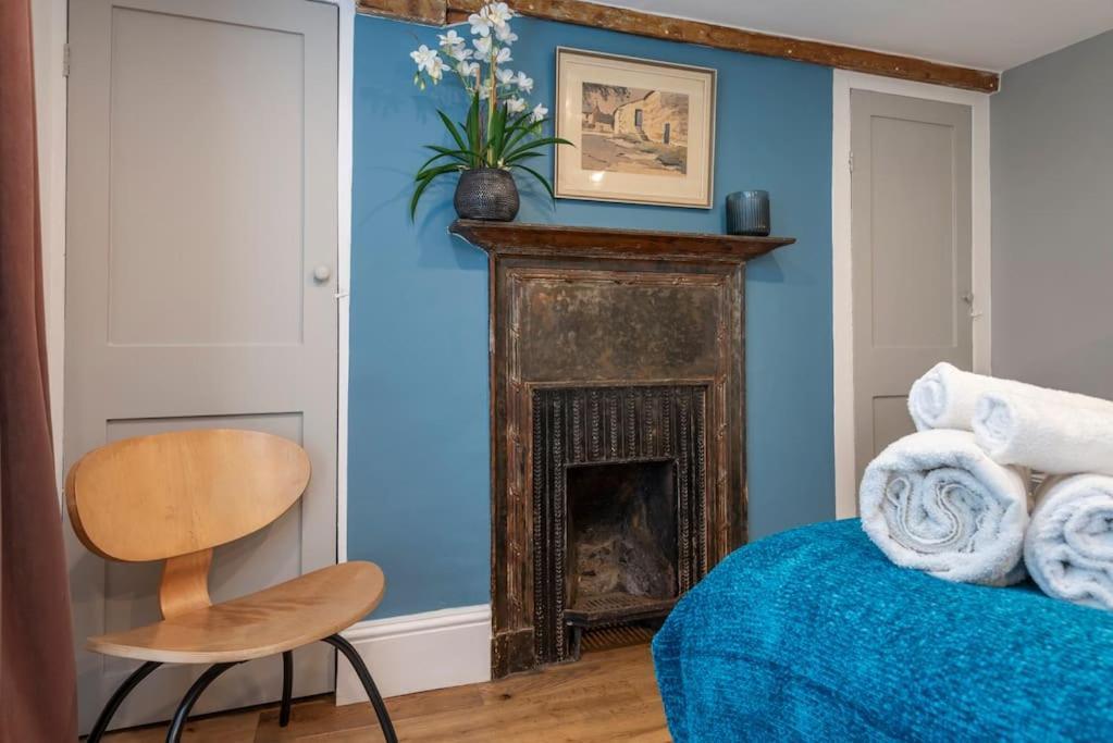 Stylish Townhouse, Perfect For Large Groups, Convenient Public Transport Links, Close To Tower Bridge And Liverpool Street Appartamento