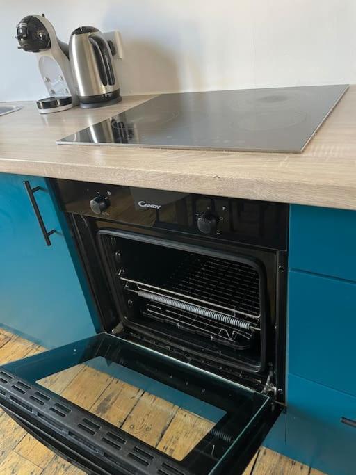 Stylish Townhouse, Perfect For Large Groups, Convenient Public Transport Links, Close To Tower Bridge And Liverpool Street Londra